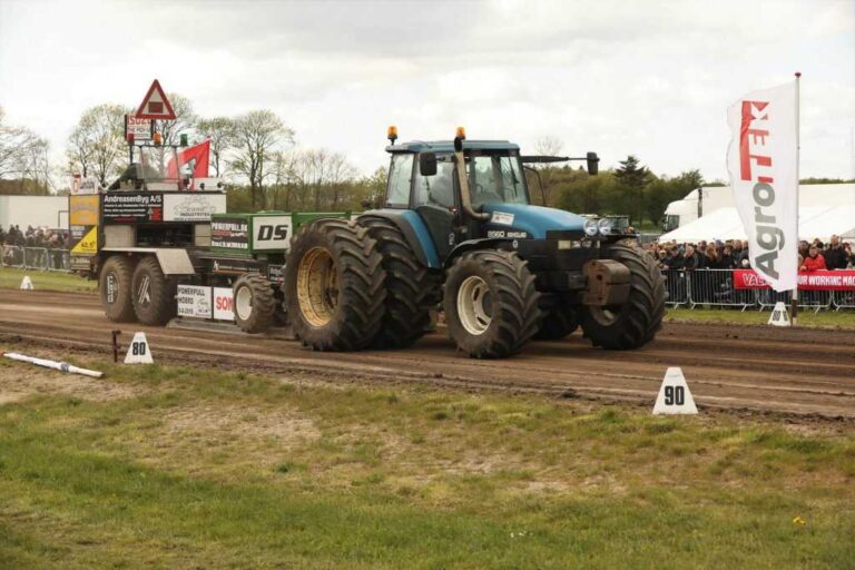 Agrotek Valtra Landbo Ungdom Hobro Traktortraek i Hobro 2019 29 1024x683 1