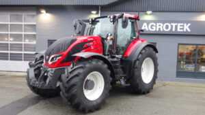 VALTRA T235 VERSU SOLGT TIL THISTED KANTEN