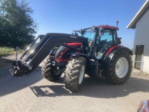 1 stk. Valtra N175 Direct med læsser