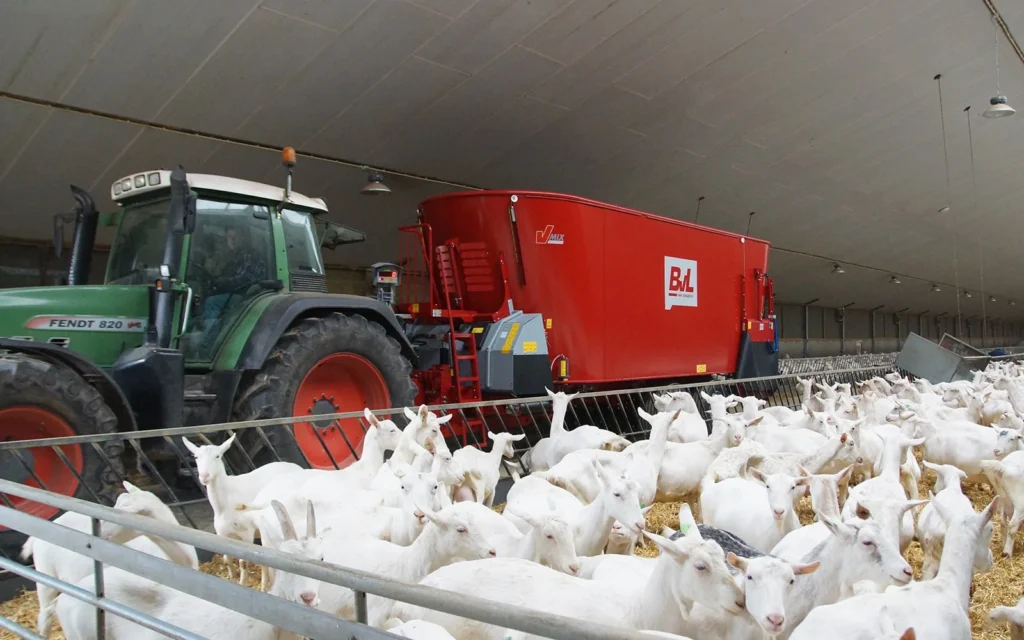 bvl futtermischwagen v mix plus 25 40 3s galerie 01